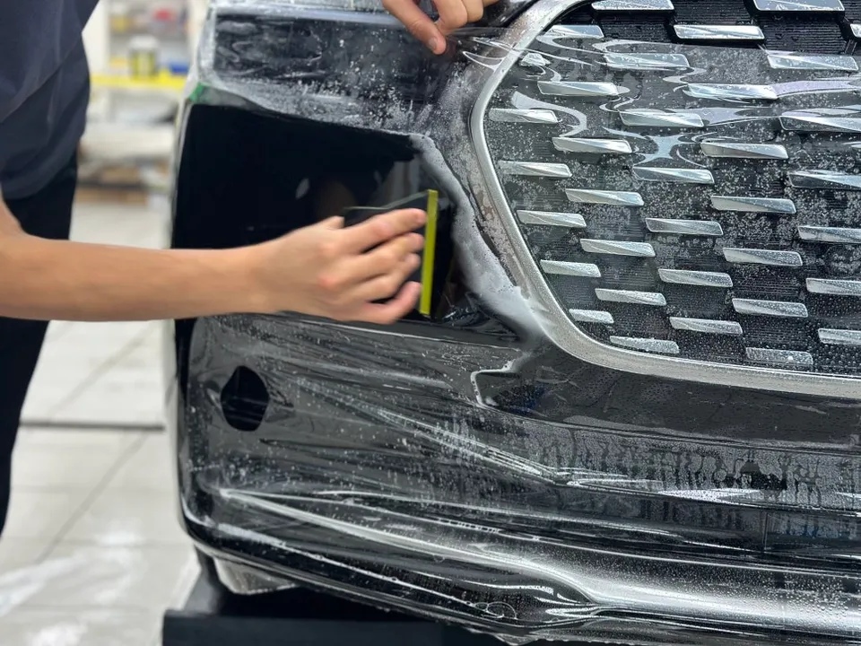 Kia K900のPPF施工事例｜費用目安と仕上がり 施工写真 1-3