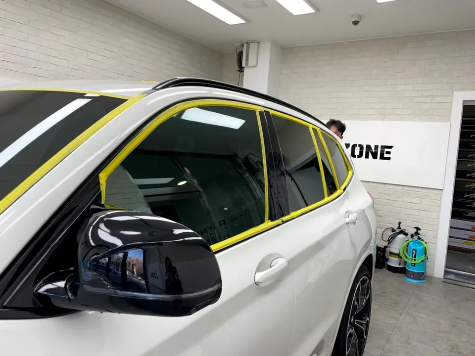 BMW X3のガラスコーティング事例|費用目安と仕上がり 施工写真 3-2