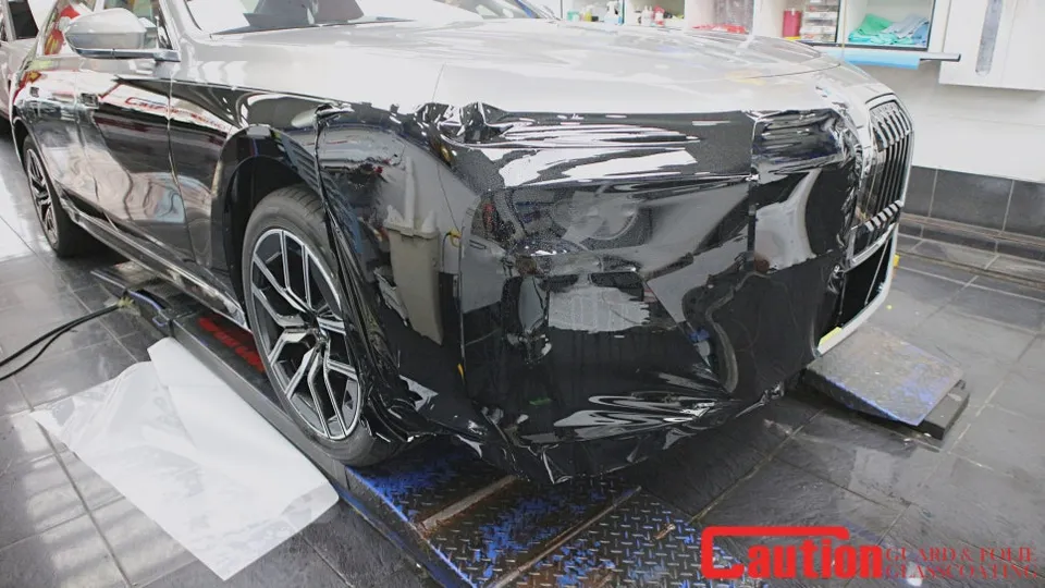 BMW 7 SeriesのPPF施工事例|費用目安・仕上がり 施工写真 3-3