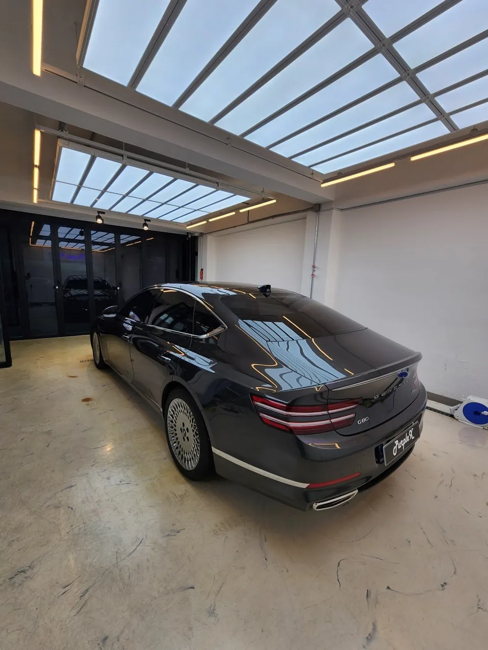 Genesis G80 RG3 PPF施工事例|費用目安と仕上がり 施工写真 2-1
