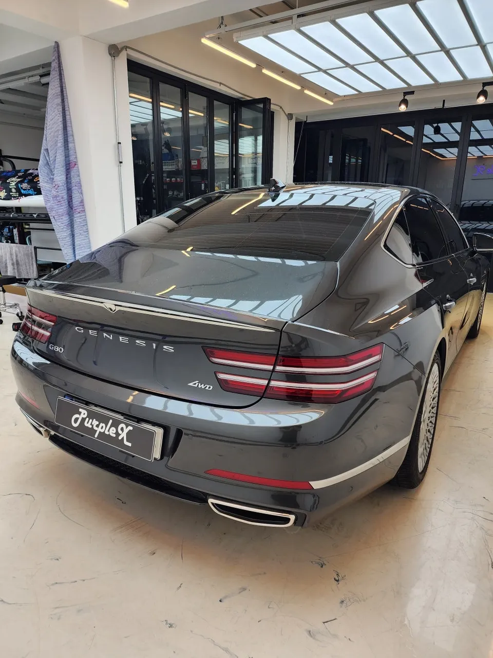 Genesis G80 RG3 PPF施工事例|費用目安と仕上がり 施工写真 1-2