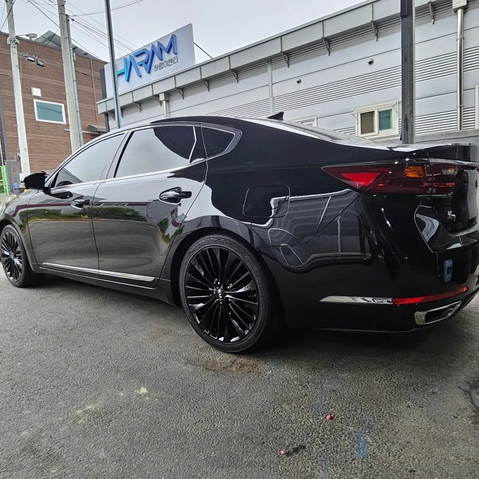 Kia K7 Wheel Repair Review — Affordable Luxury Refinishing photo 3