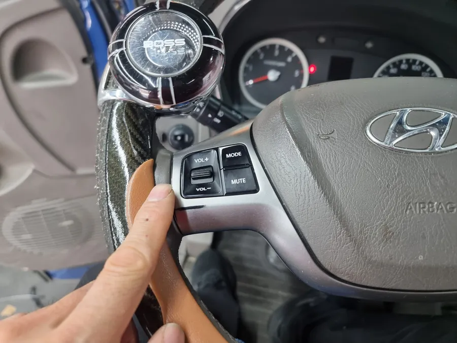 Hyundai Porter 2のAndroid Auto・CarPlay取付事例 施工写真 4-1