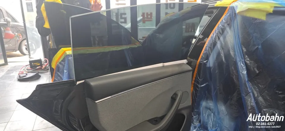 Tesla Model 3 window tinting - Tesla Model 3 Window Tinting Review: Royal 101 Film photo 6