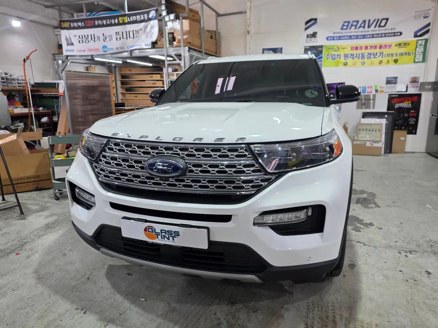 Ford Explorerのカーフィルム施工事例｜費用目安・仕上がり 施工写真 1-1