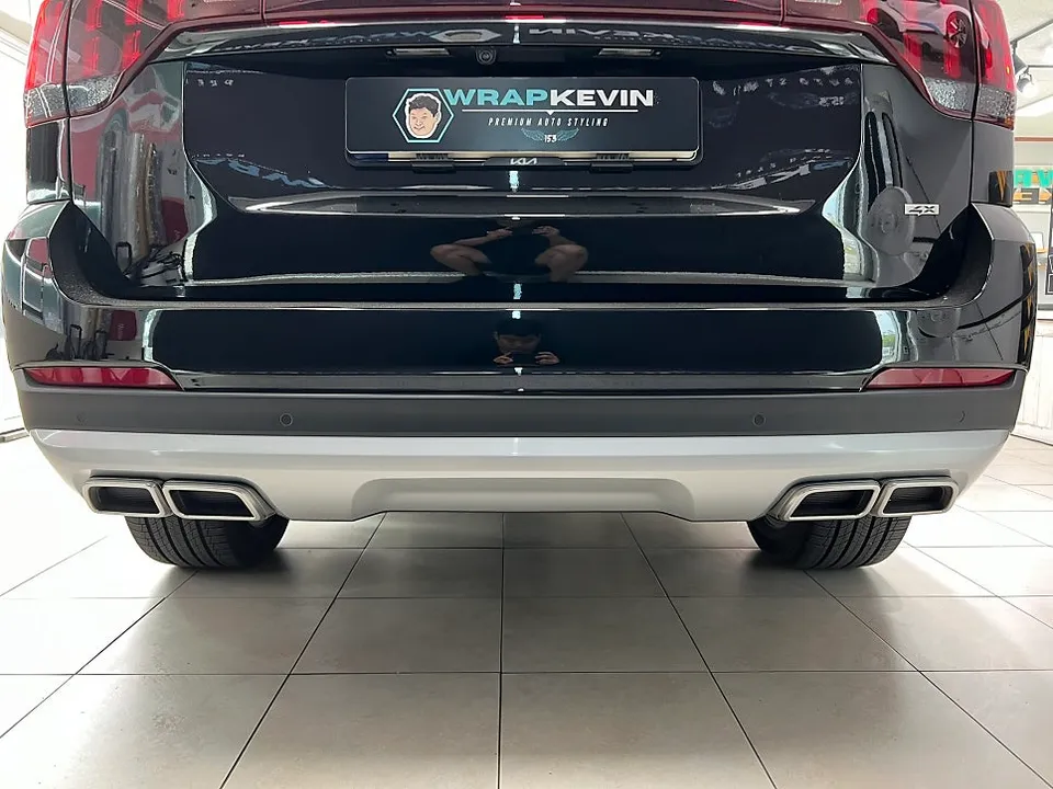 Kia Mohave The Masterのカーラッピング事例 施工写真 4-2