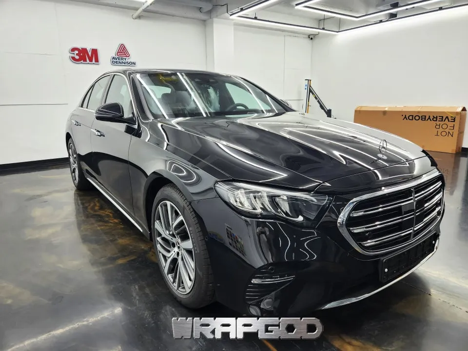 Mercedes-Benz Eクラス PPF施工事例｜費用目安・仕上がり 施工写真 3-1
