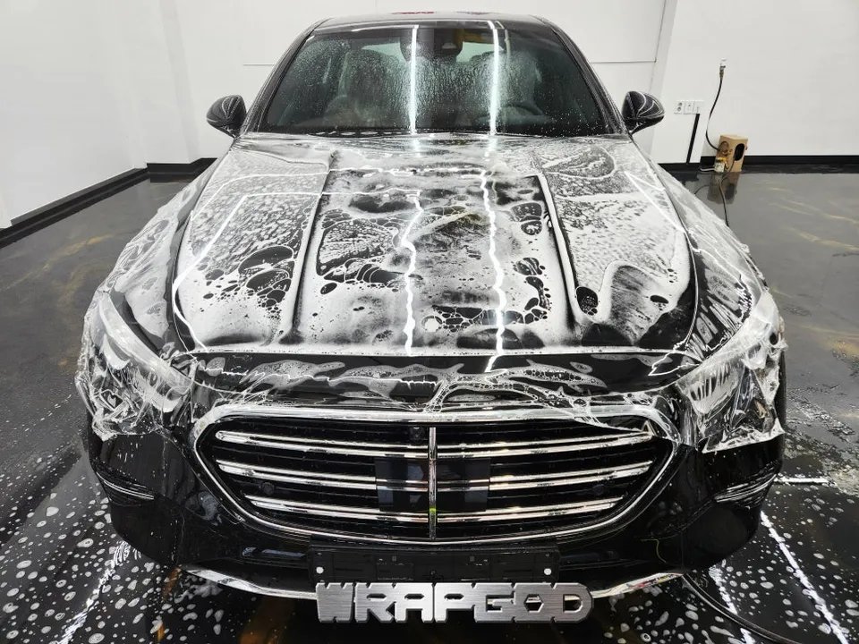 Mercedes-Benz Eクラス PPF施工事例｜費用目安・仕上がり 施工写真 1-3