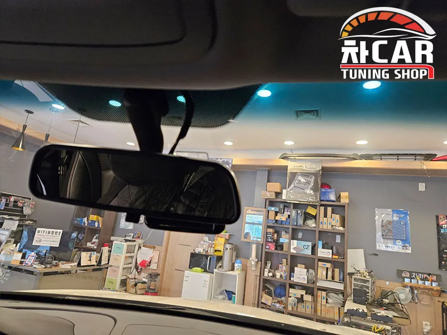 SsangYong Tivoli Air oem options - SsangYong Tivoli Air Auto Light Upgrade Review photo 4