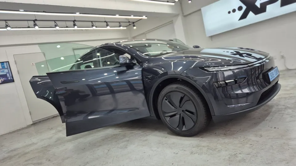 Tesla Model Y Wheel Repair Review - Pristine Rims Restored photo 2