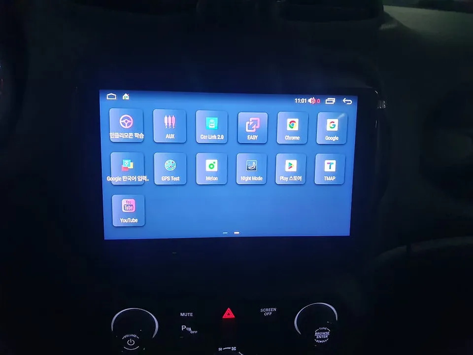 Jeep RenegadeのAndroid Auto・CarPlay取付事例 施工写真 2-2