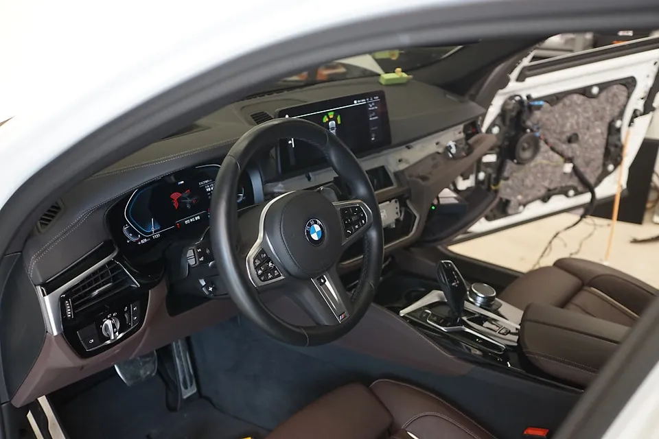 BMW 5 Series G30 surround view camera - BMW G30 5 Series Surround View Camera Upgrade photo 7