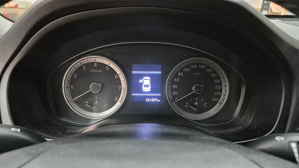 Hyundai Grandeur IG New Car Package Review — Cost & Results photo 2