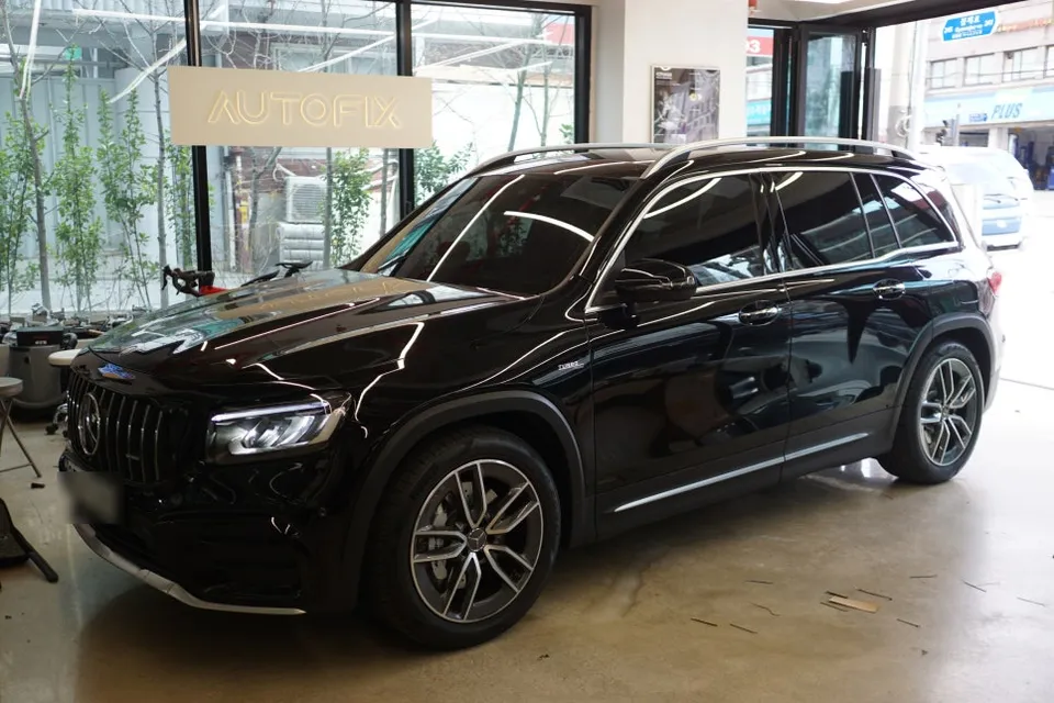 Mercedes-Benz GLB surround view camera review