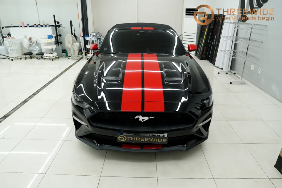 フォード マスタング コンバーチブルのカーラッピング事例 施工写真 3-2