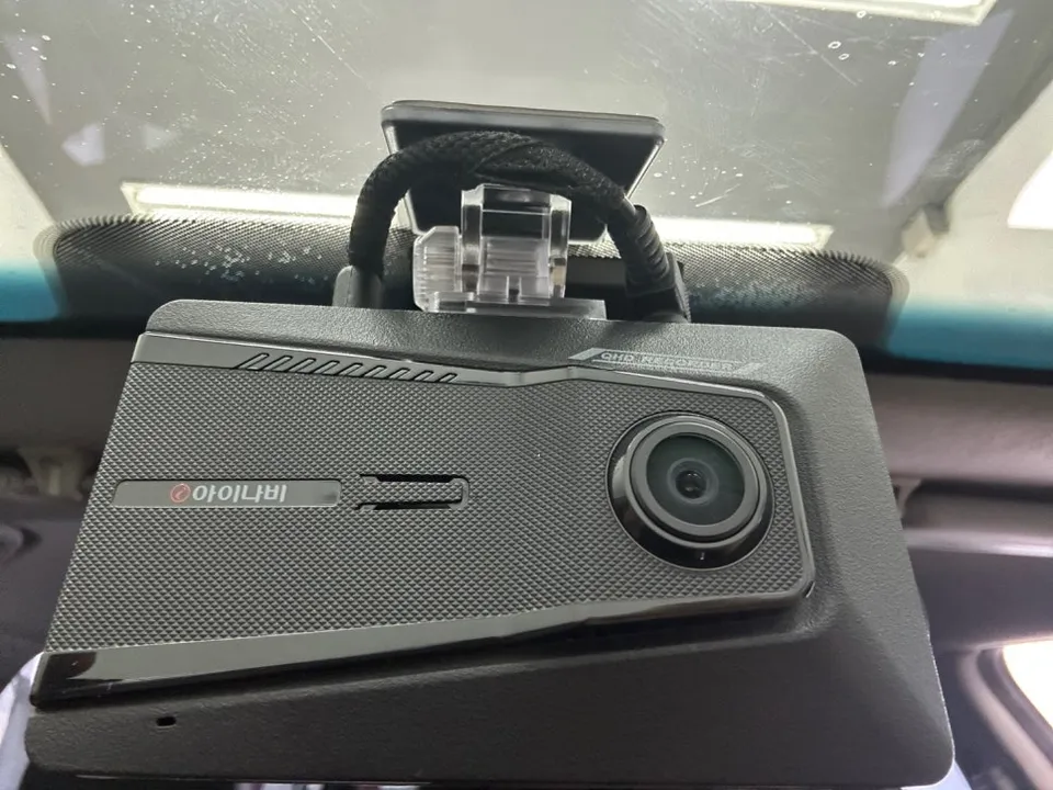 Kia K3 dash cam - Kia K3 Dash Cam Installation Review: iNavi Z9900 4-Channel photo 4