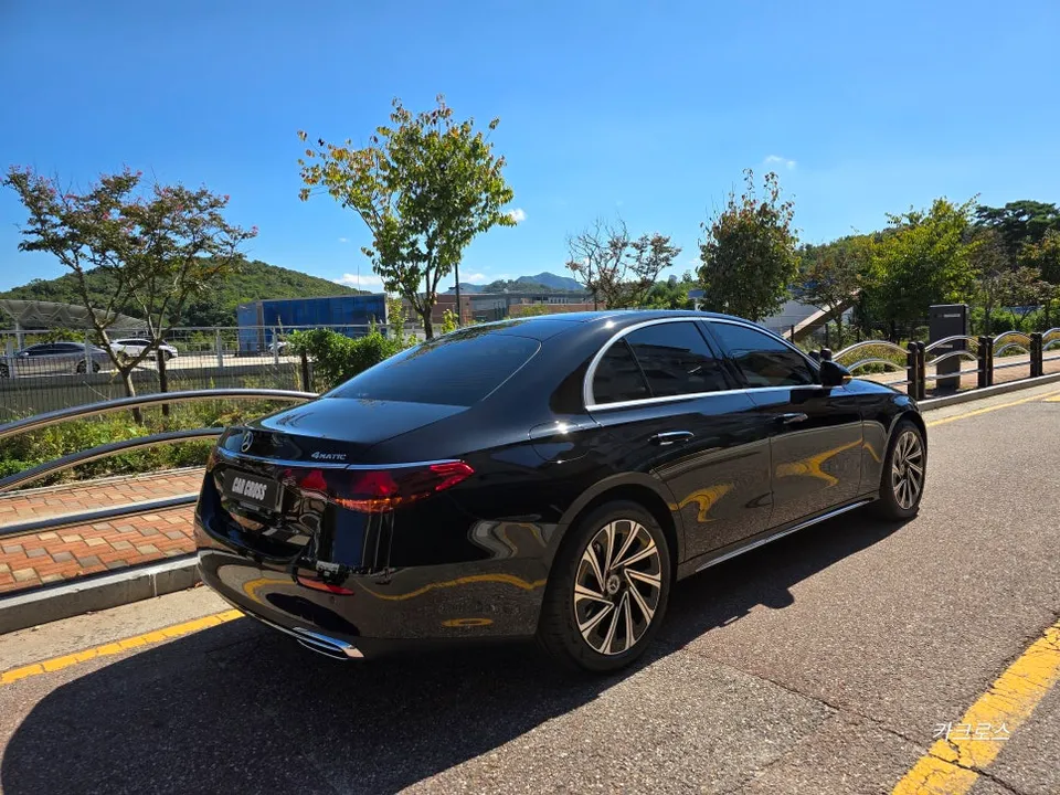 Mercedes-Benz Eクラス W214 PPF施工事例｜費用目安・仕上がり 施工写真 2-1