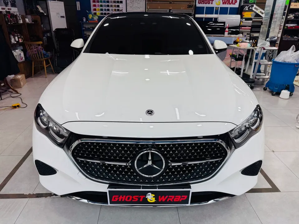 Mercedes-Benz E-Class W213のカーラッピング事例 写真