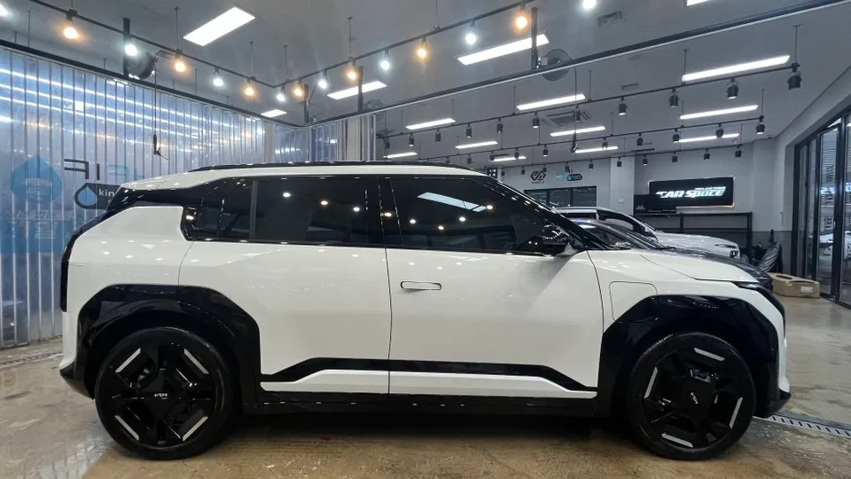 Kia EV3のカーフィルム施工事例|費用目安と仕上がり 施工写真 1-1