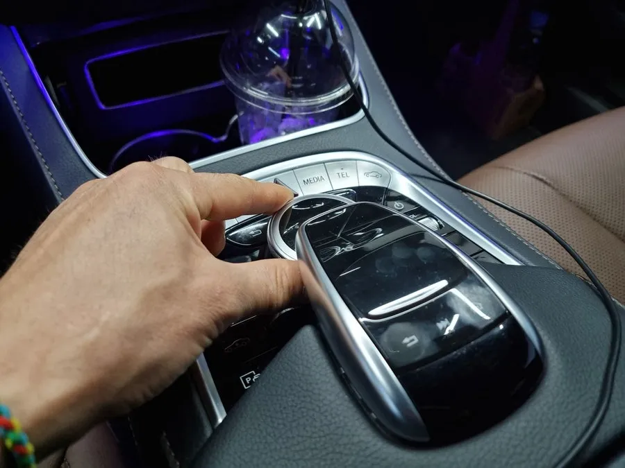 Mercedes-Benz S-Class W222 ambient lighting - Mercedes-Benz S-Class W222 Ambient Lighting Review photo 4