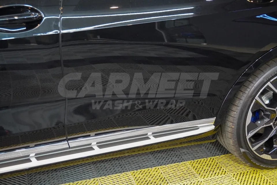 BMW X7 vinyl wrap - BMW X7 Vinyl Wrap Review: All-Black Transformation photo 4