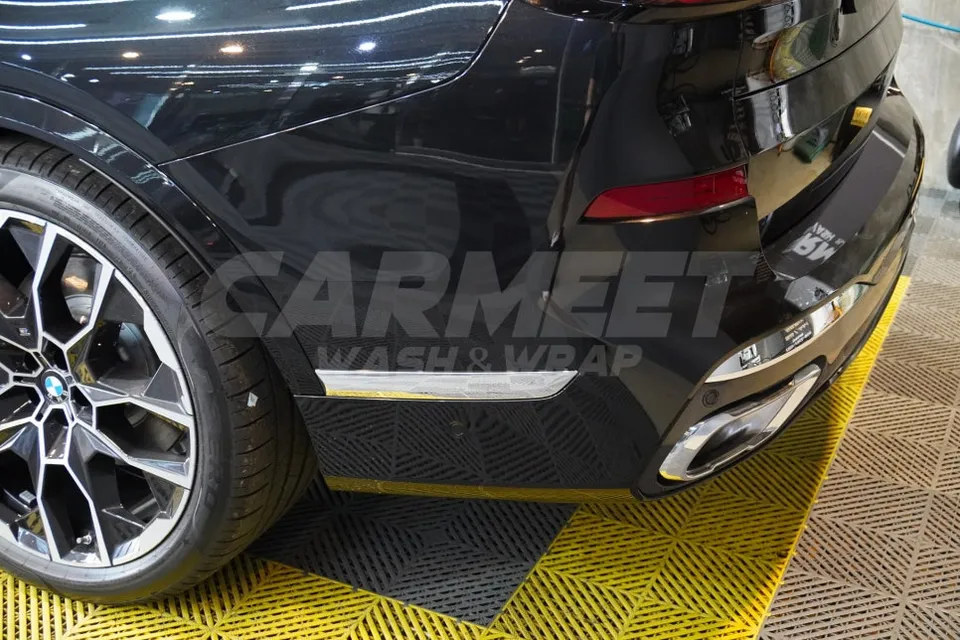 BMW X7 vinyl wrap - BMW X7 Vinyl Wrap Review: All-Black Transformation photo 5