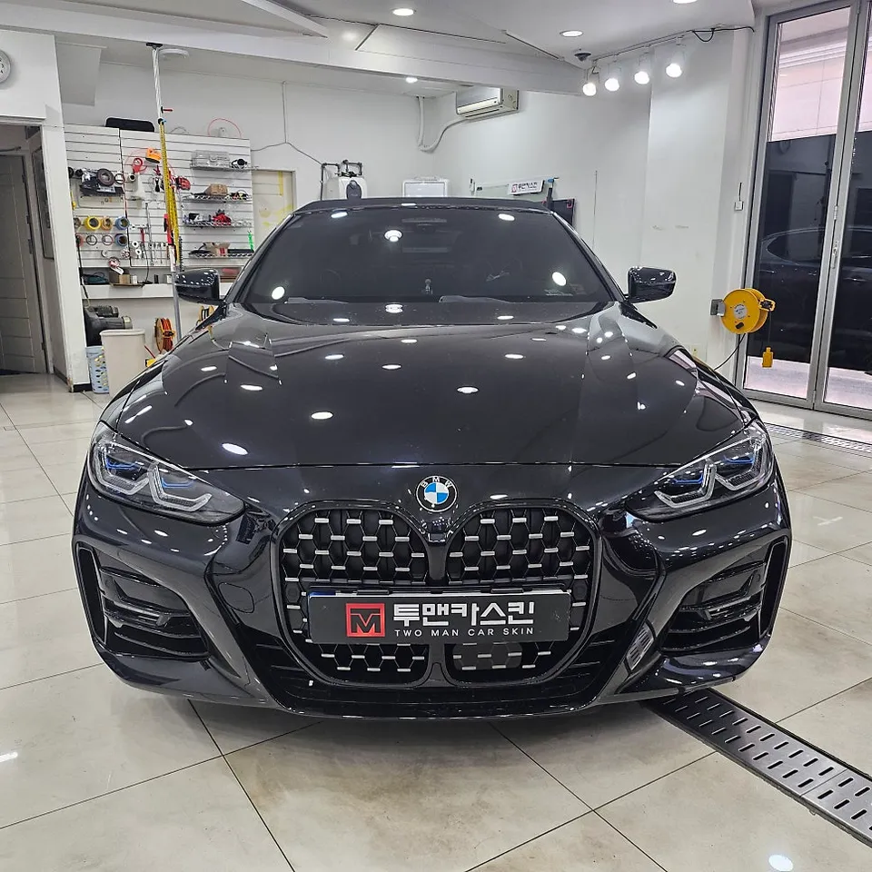 BMW 4シリーズ コンバーチブルのカーラッピング事例 施工写真 2-1