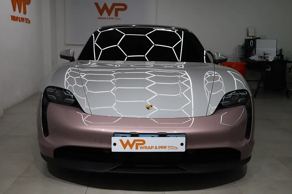 ポルシェ タイカン カーラッピング事例|費用目安・仕上がり 施工写真 3-2
