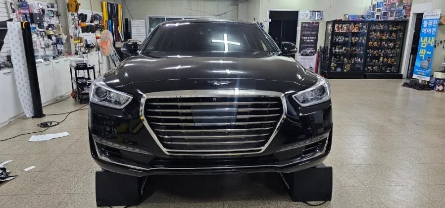 Genesis EQ900 vinyl wrap - Genesis EQ900 Vinyl Wrap Review: Chrome Delete Cost & Results photo 2