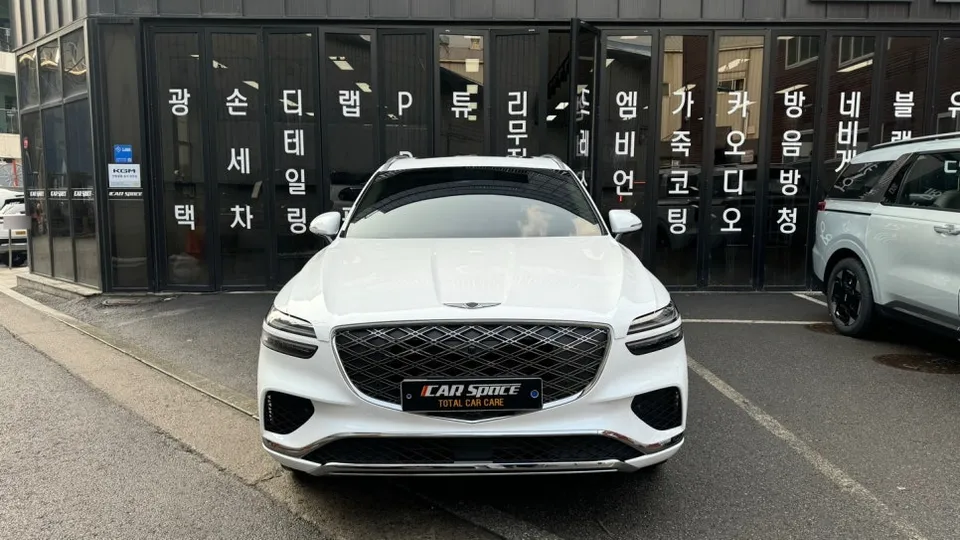 Genesis GV70 new car package - Genesis GV70 New Car Package Review — Cost & Results photo 4