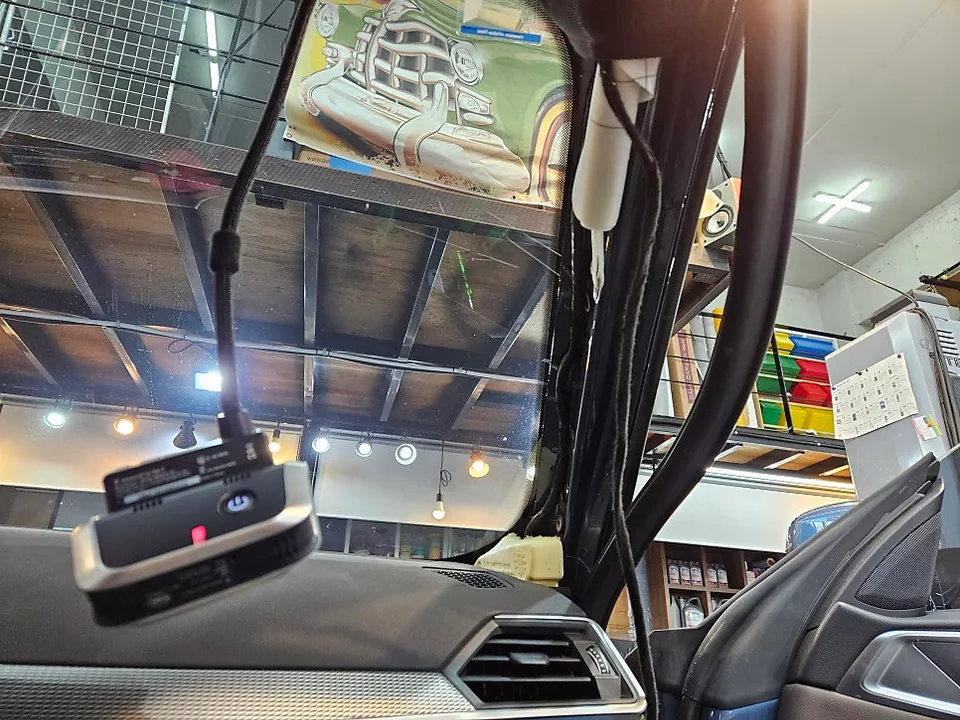 BMW 4 Series G22 dash cam - BMW 4 Series G22 Dash Cam Installation Review photo 5