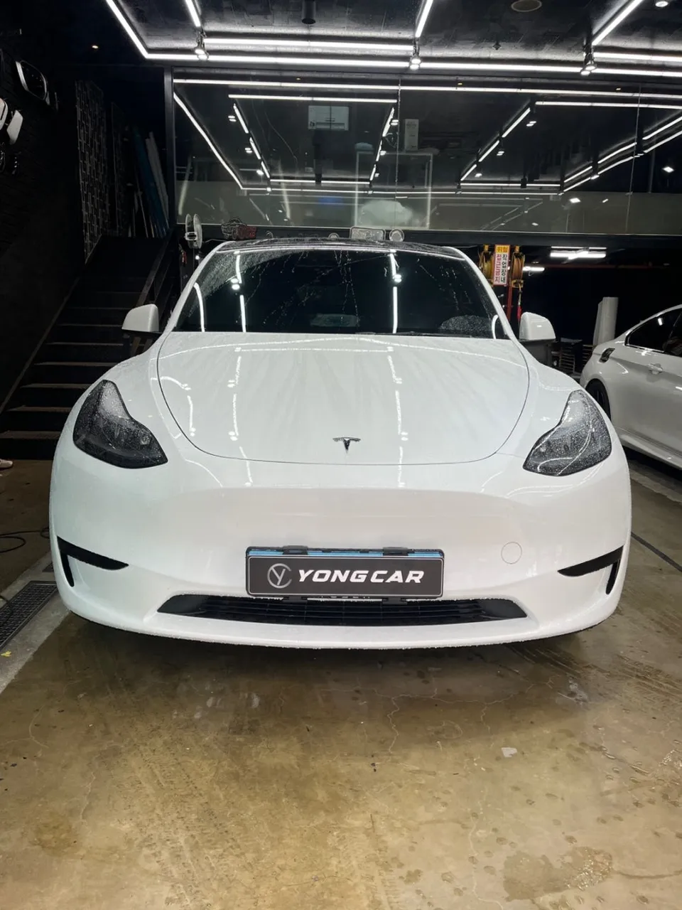 Tesla Model Y vinyl wrap installation result