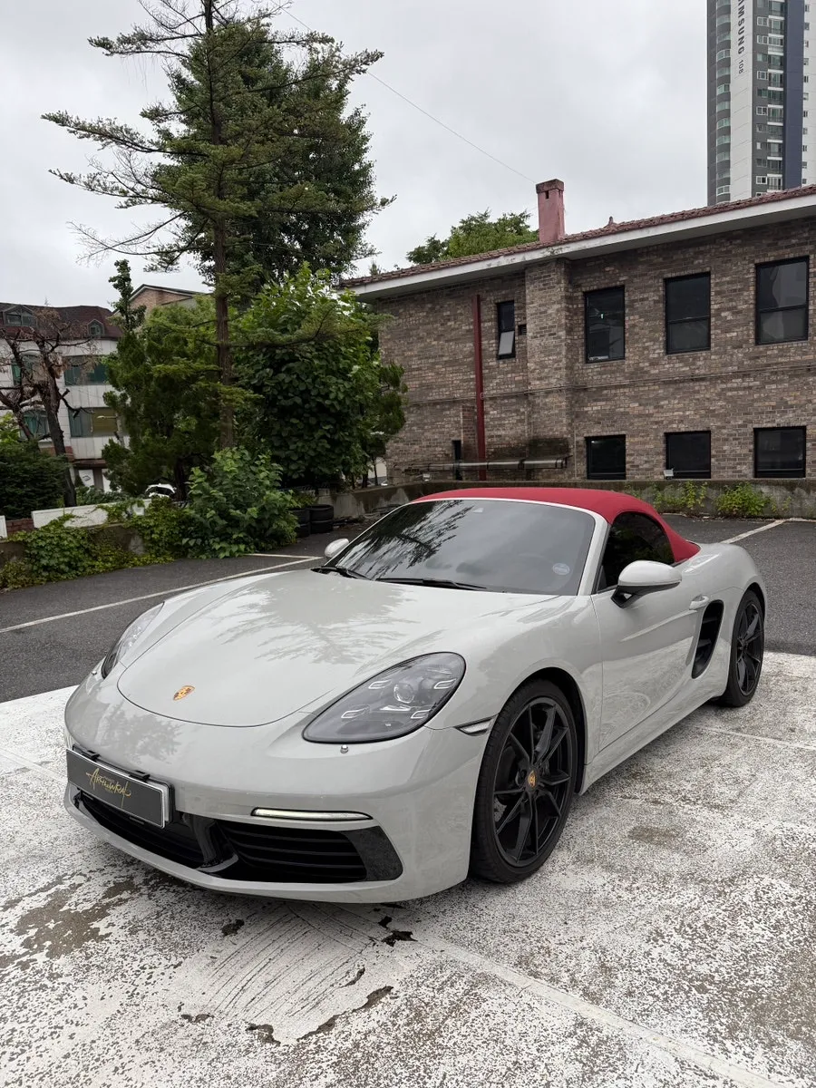 ポルシェ 718 Boxsterのカーラッピング事例｜費用目安・仕上がり 施工写真 3-3