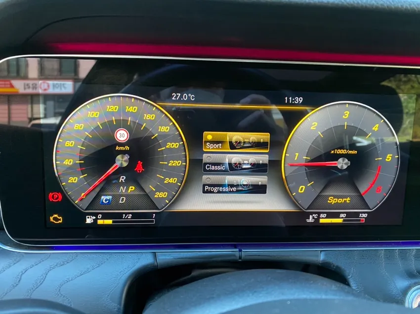 Mercedes-Benz E-Class W213 interior customization - Mercedes-Benz E-Class W213 Digital Cockpit Upgrade Review photo 5