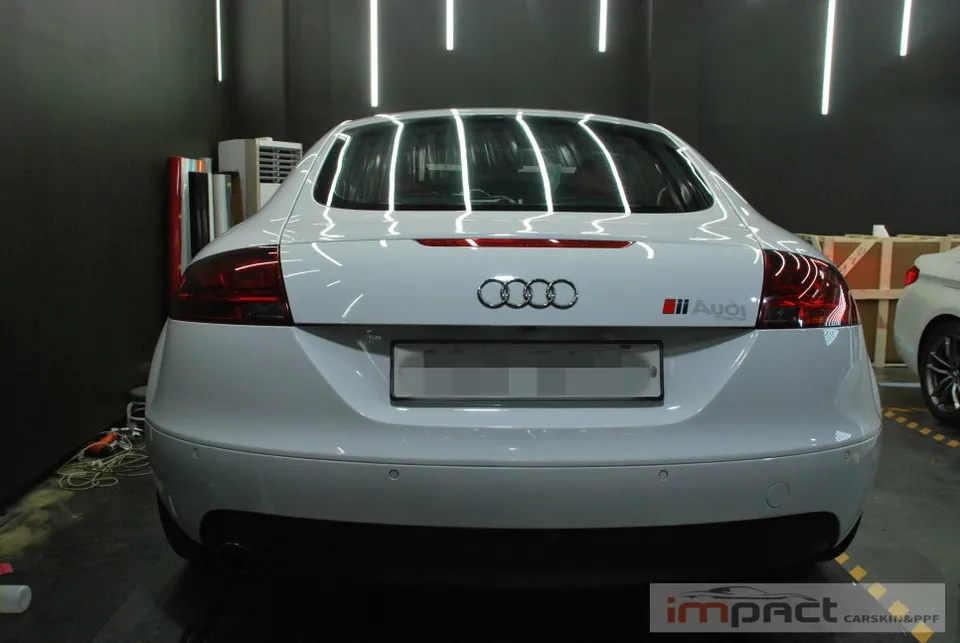 Audi TTのカーラッピング事例|費用目安・仕上がり 施工写真 3-1