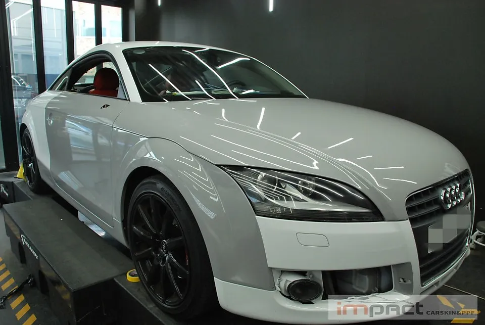 Audi TTのカーラッピング事例|費用目安・仕上がり 施工写真 2-2