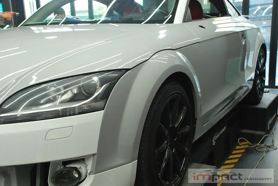 Audi TTのカーラッピング事例|費用目安・仕上がり 施工写真 3-2