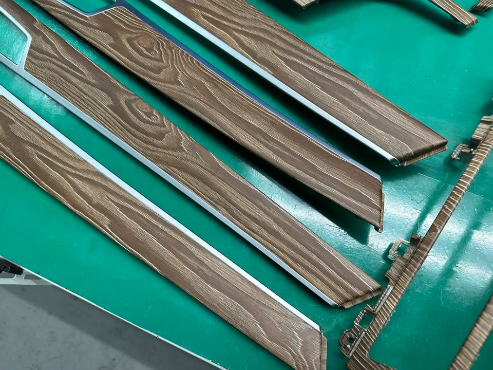 Genesis G80 Interior Customization: Cinnamon Oak Wood Hydrographi photo 20