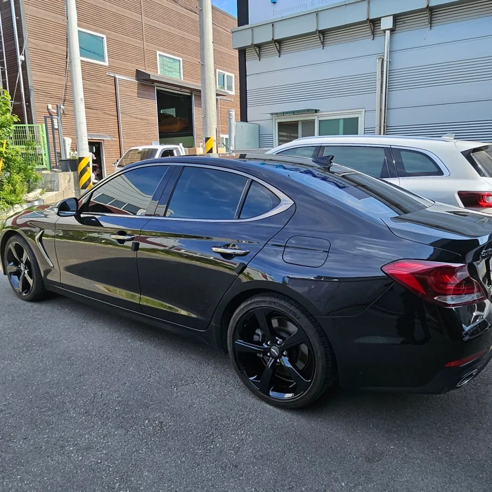Genesis G70のホイールリペア・塗装事例 施工写真 4-2