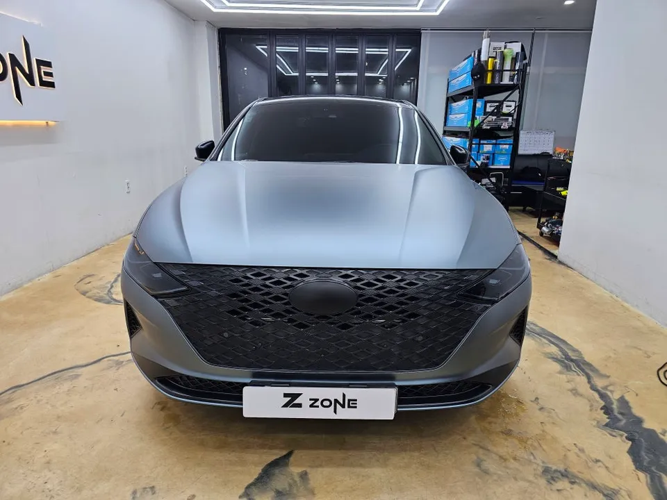 Hyundai Azeraのカーラッピング事例|費用目安・仕上がり 施工写真 3-2