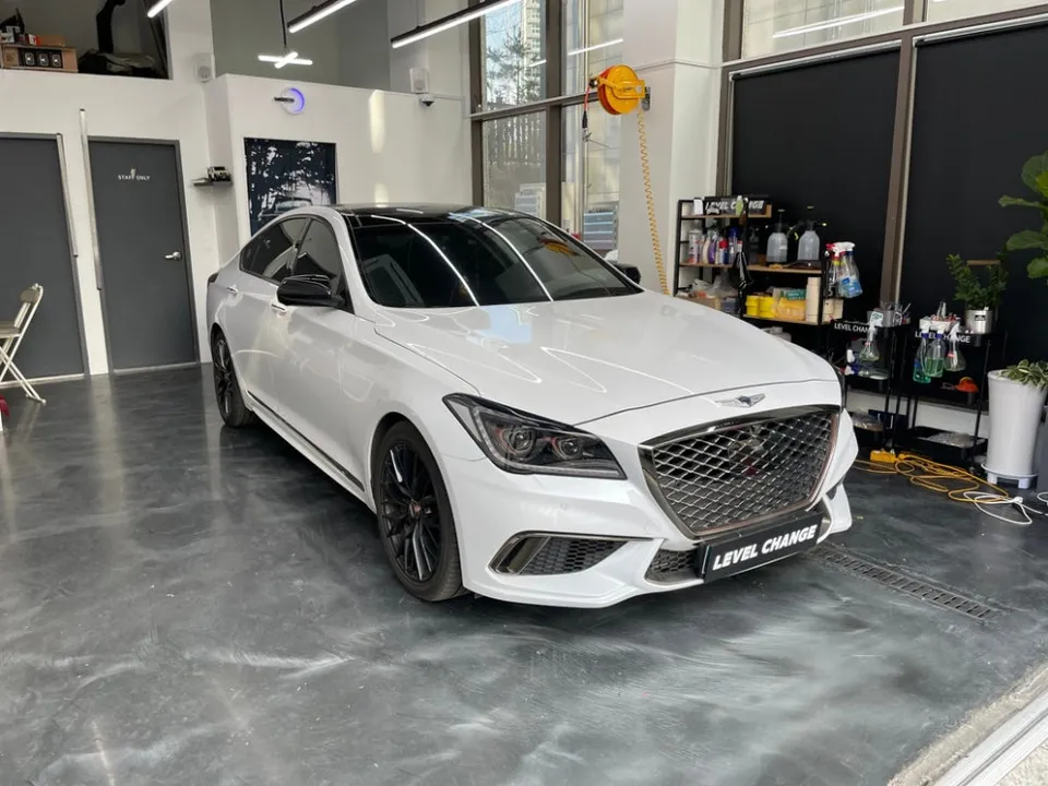 Genesis G80のガラスコーティング事例|韓国での施工例 施工写真 2-1