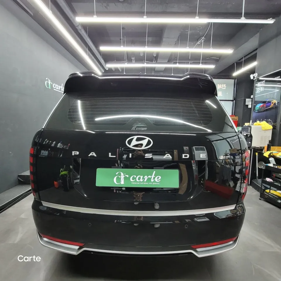 Hyundai Palisade LX3のカーラッピング事例|クローム除去で激変 施工写真 3-1