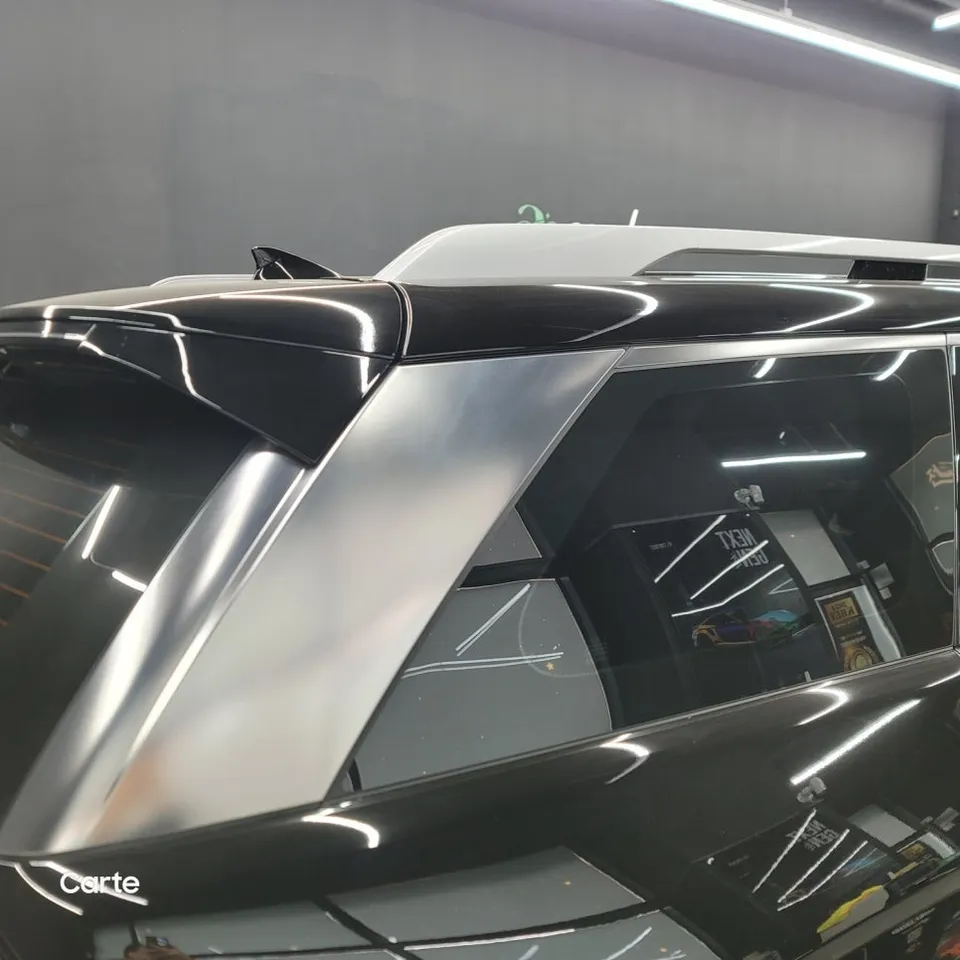 Hyundai Palisade LX3のカーラッピング事例|クローム除去で激変 施工写真 4-1
