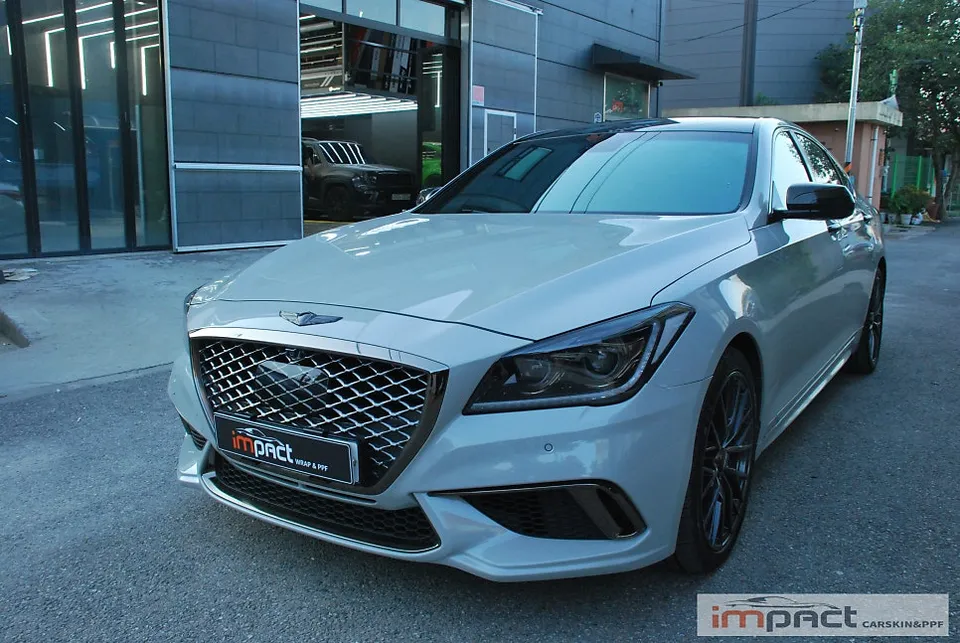 Genesis G80 DHのカーラッピング事例 施工写真 4-2