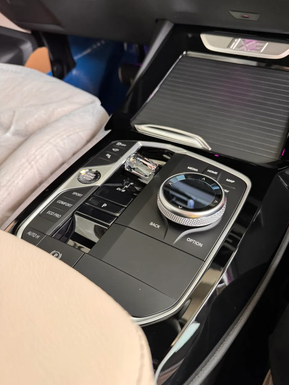 BMW iX3 steering wheel - BMW iX3 Crystal Gear & Start Button Upgrade Review photo 4