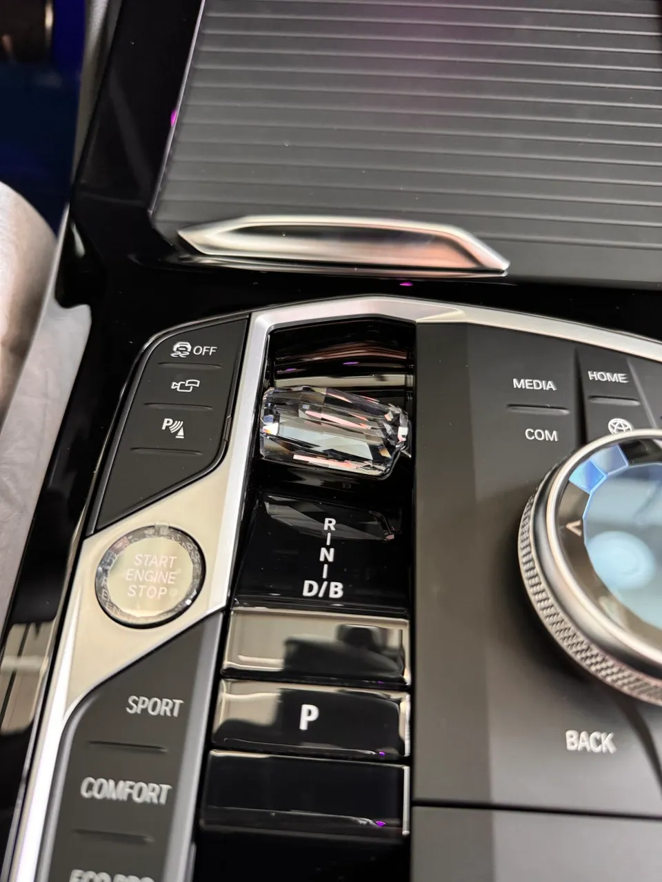 BMW iX3 steering wheel - BMW iX3 Crystal Gear & Start Button Upgrade Review photo 6