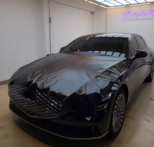Genesis G80のカーラッピング事例|サテンブラックの高級感 施工写真 1-3