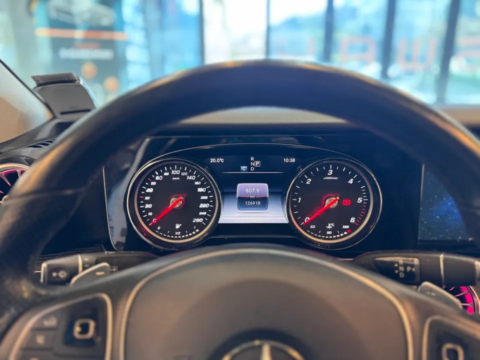 Mercedes-Benz E-Class W213 ambient lighting - Mercedes-Benz E-Class W213 Ambient Lighting Review photo 4