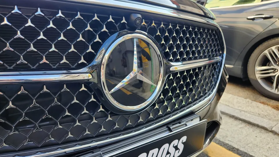 Mercedes-Benz Eクラス W213 PPF施工事例｜費用目安と仕上がり 施工写真 3-1