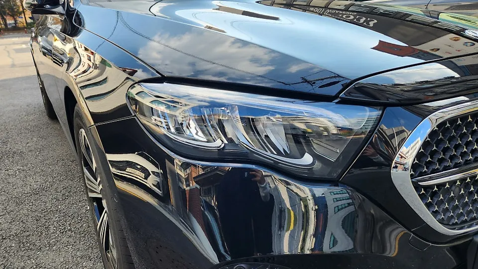 Mercedes-Benz Eクラス W213 PPF施工事例｜費用目安と仕上がり 施工写真 1-2
